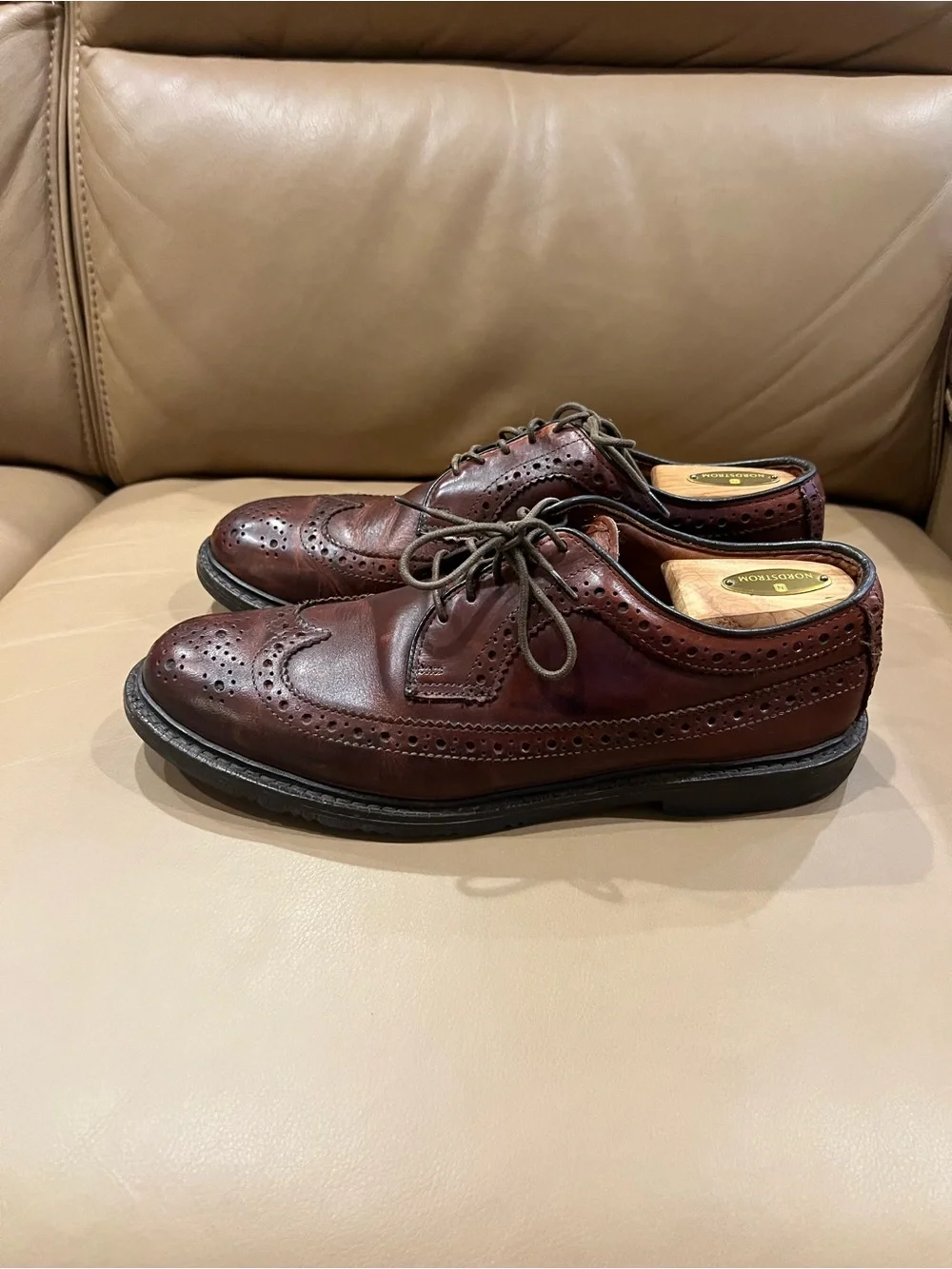 Allen Edmonds Brown Leather Wingtip Brogue Oxfords